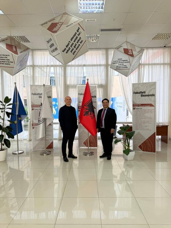 Dr. Glenn Agung Hole at the Faculty of Economics, University of Shkodër
